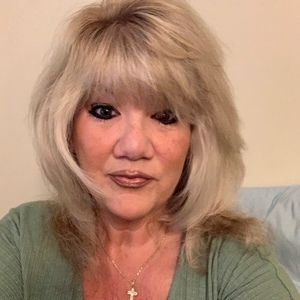 Meet your Posher, Christine